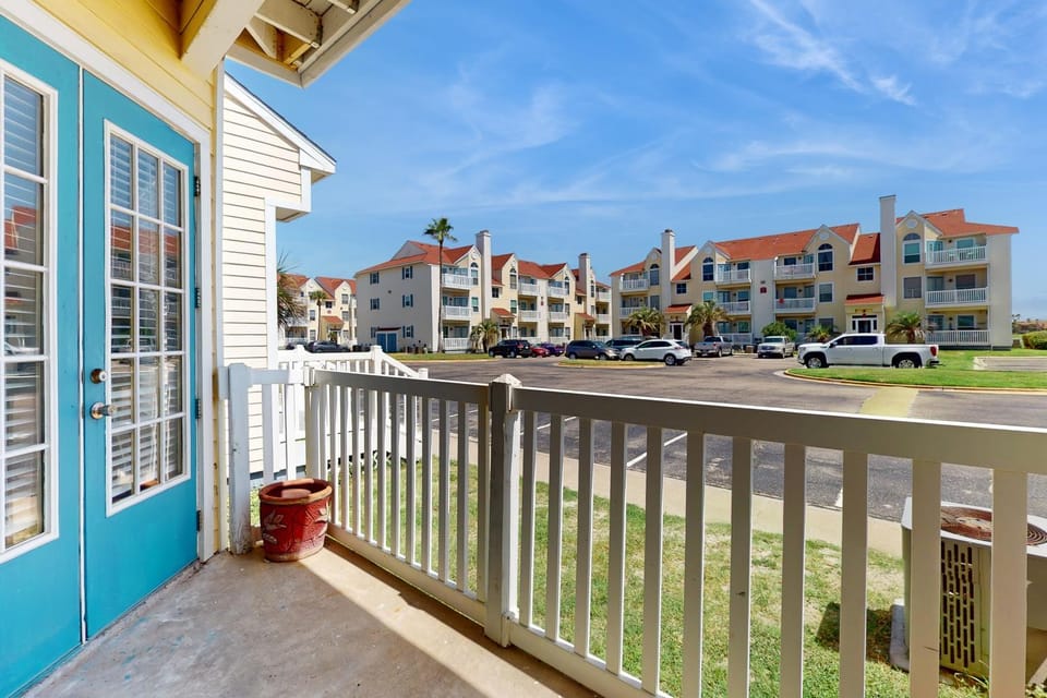 Beach Club 135 Apartment in North Padre Island