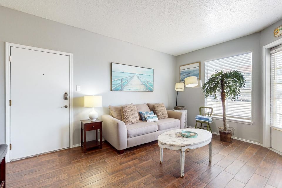 Beach Club 135 Apartment in North Padre Island