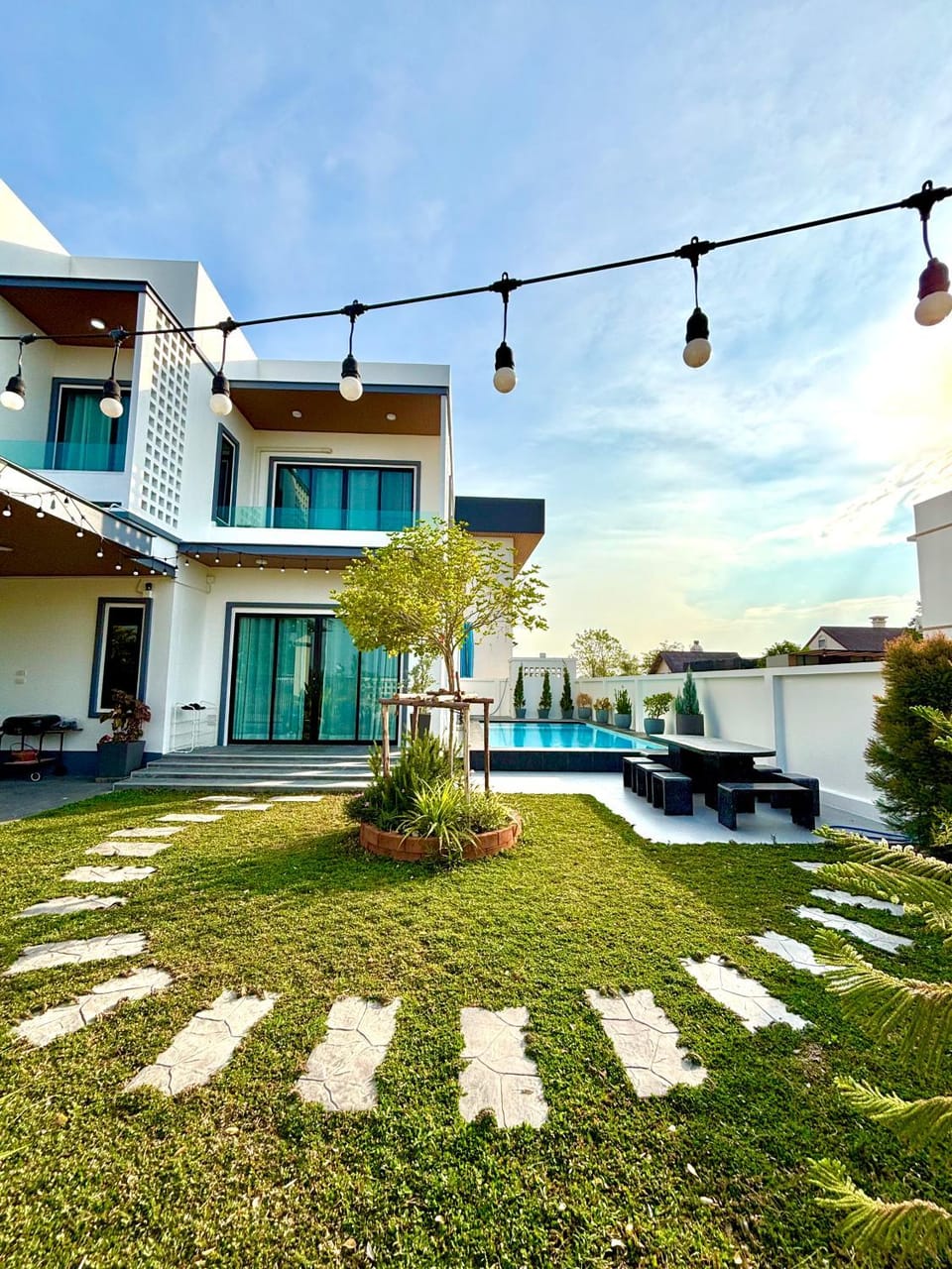 Bonus Pool Villa Chiang Mai Villa in Thailand
