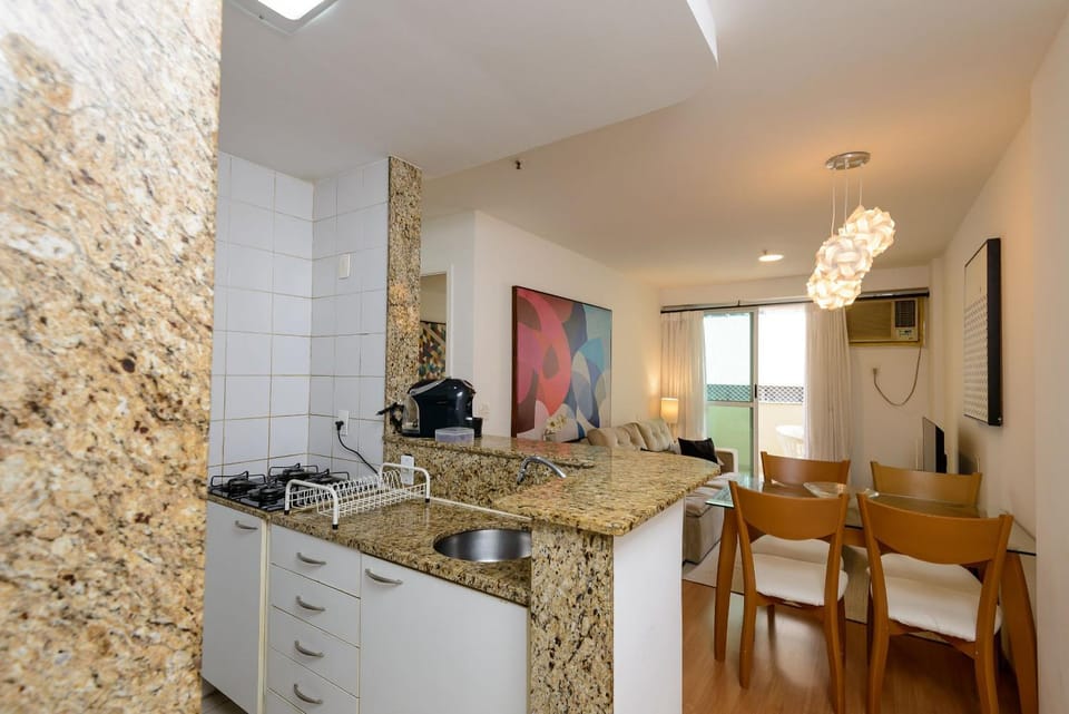 Flat w/ Daily Cleaning and Parking – LB507 House in Rio de Janeiro