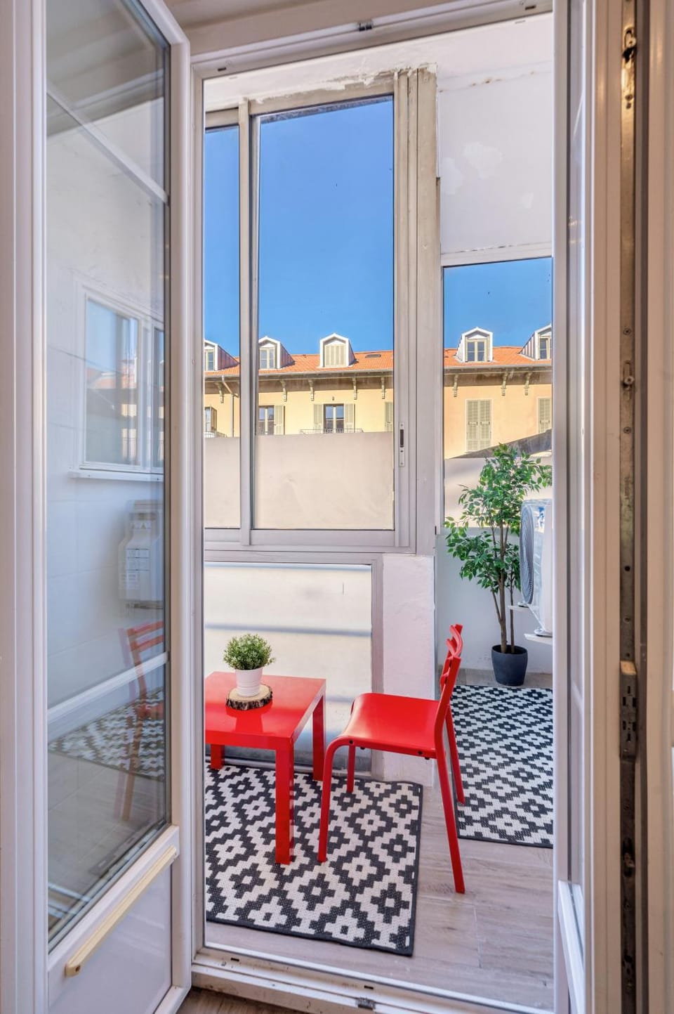 Chambre 4 La Nissa Bella Bed and Breakfast in Nice