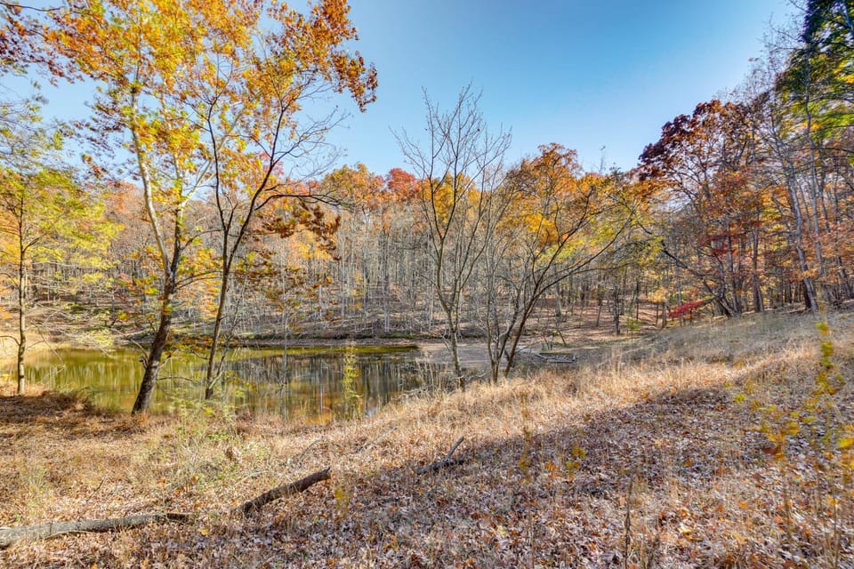 On-Site Trails, Pond! Rustic Harpers Ferry Cabin Cabin in Shenandoah Valley