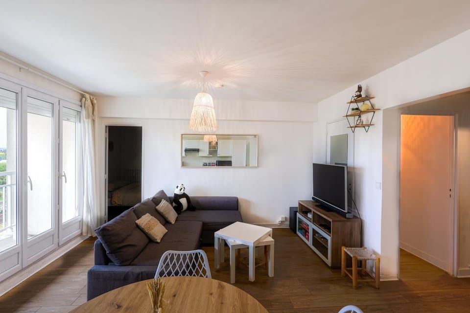 Communal lounge/ TV room, Living room