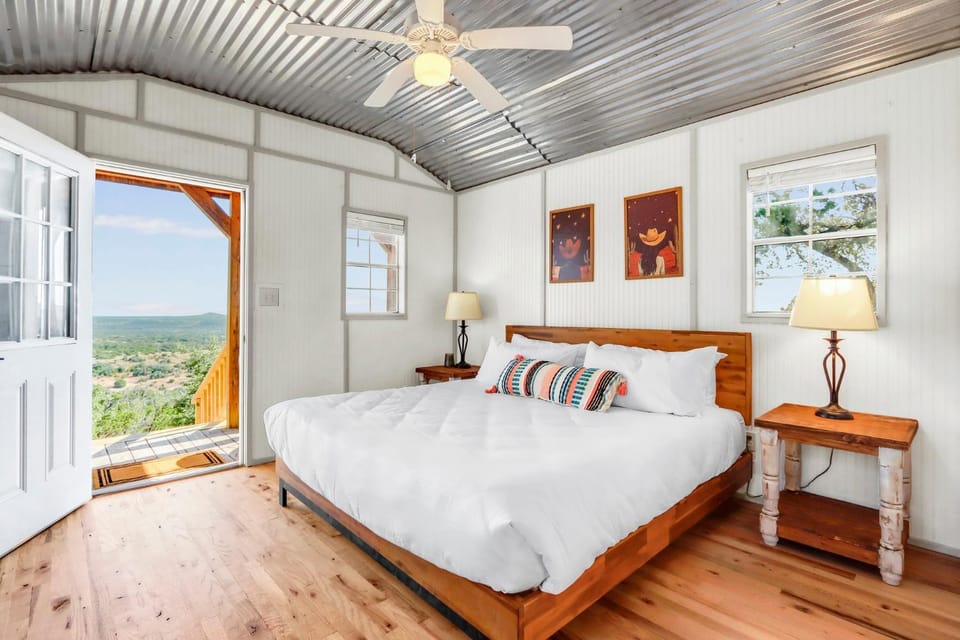 Daybreak Ridge Entire Property House in Rio Grande