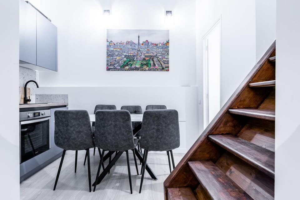 Modern Courtyard House 6mn from Gare Montparnasse Apartment in Paris