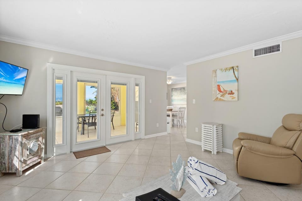 Cabana Beach Club #5 House in Longboat Key