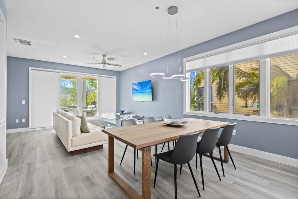 Cedars East #607 House in Longboat Key