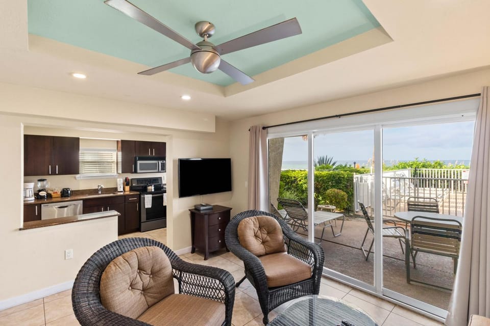 The Beach on Longboat Key #101 House in Longboat Key