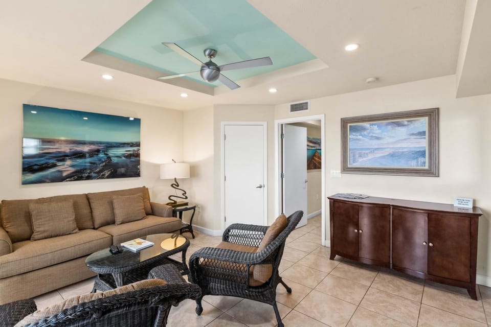 The Beach on Longboat Key #101 House in Longboat Key