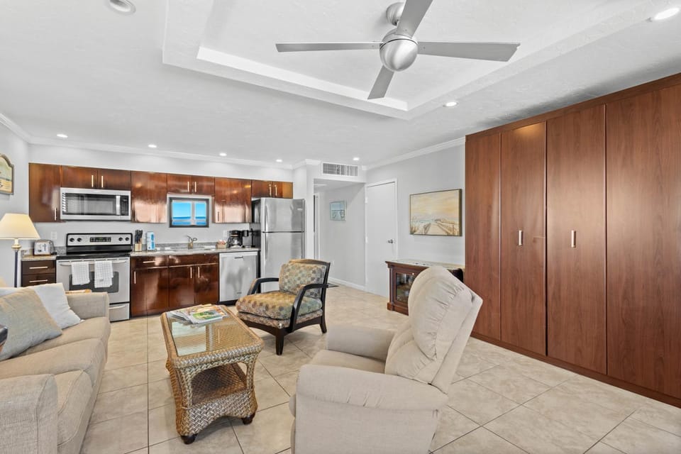 The Beach on Longboat Key #227 House in Longboat Key