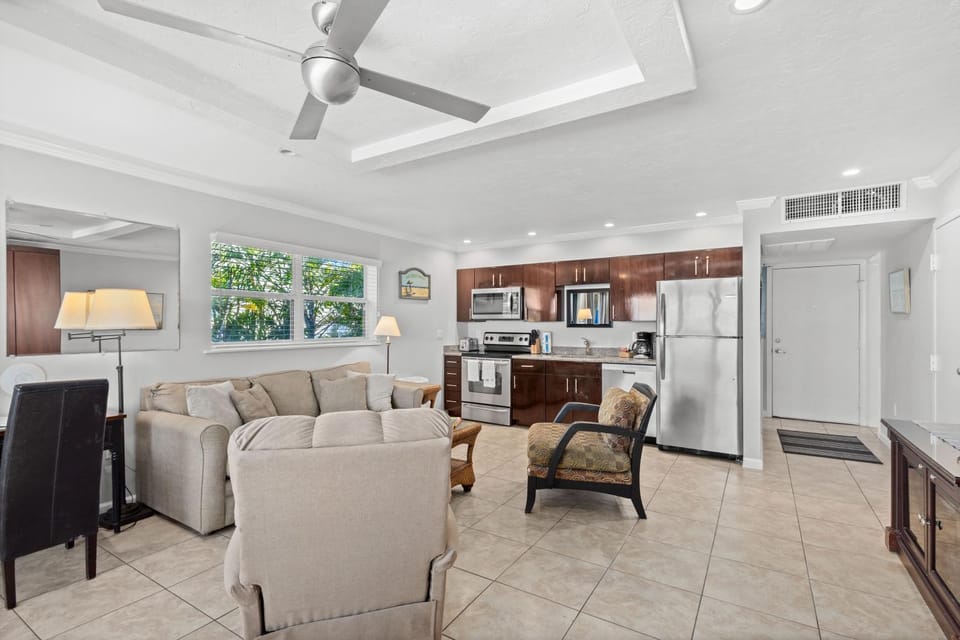 The Beach on Longboat Key #227 House in Longboat Key