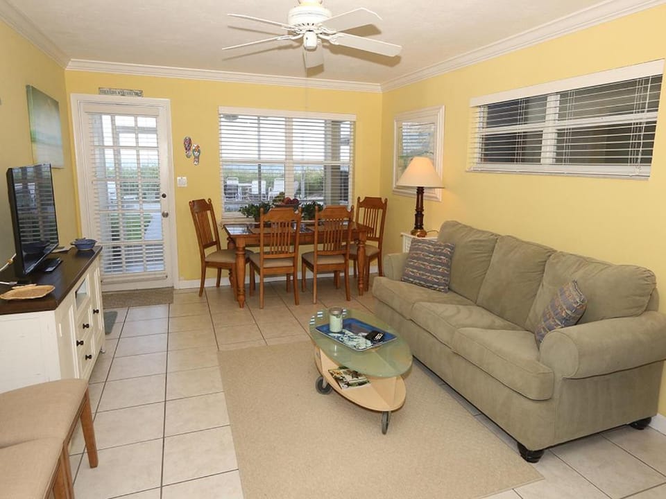 Outrigger Resort #5 House in Longboat Key
