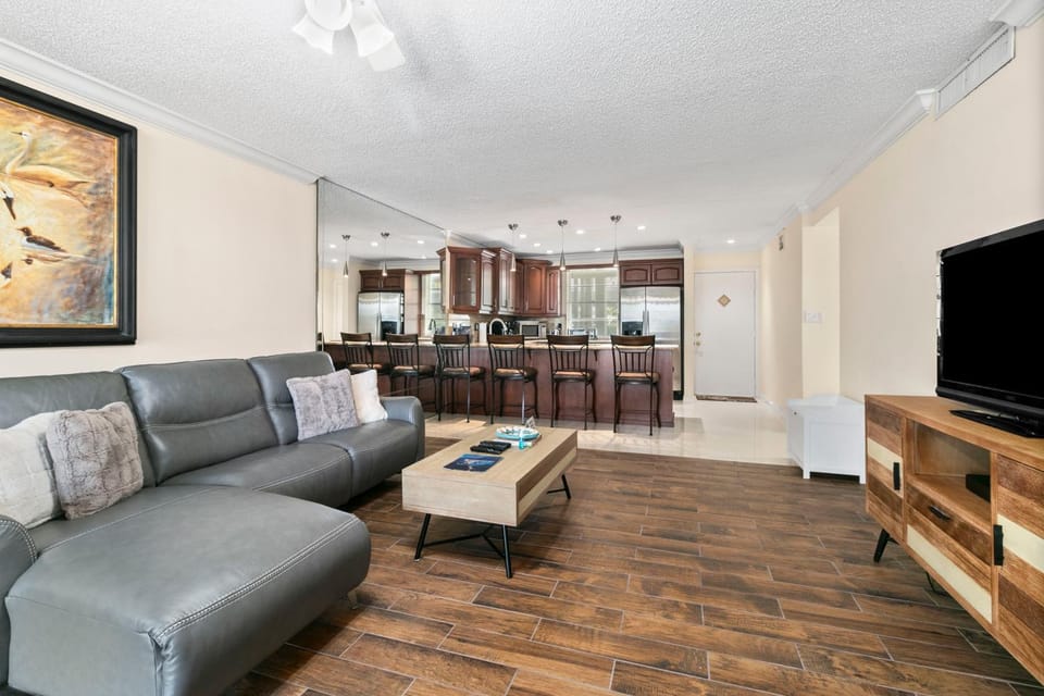 Sutton Place #102A House in Longboat Key