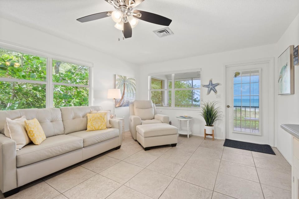 Outrigger Resort #10 House in Longboat Key