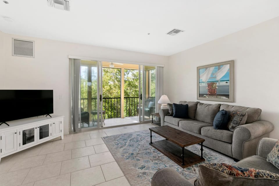 Cedars East #603 House in Longboat Key