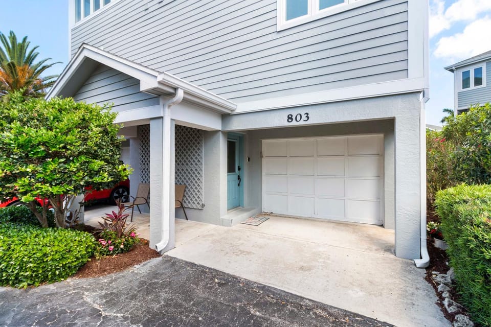 Cedars East #803 House in Longboat Key