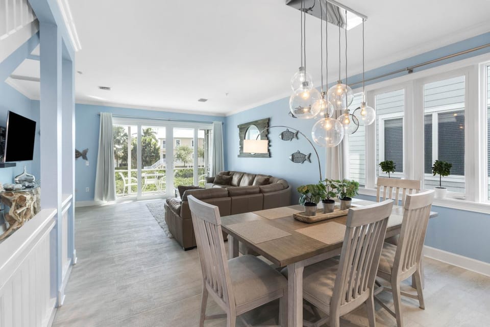 Cedars East #812 House in Longboat Key