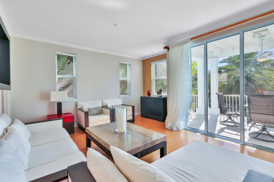 Aqua Bay House in Longboat Key