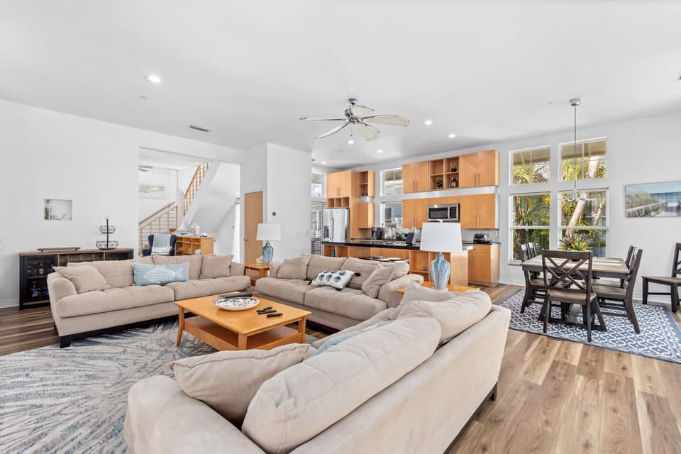 Dolphin's Den House in Longboat Key