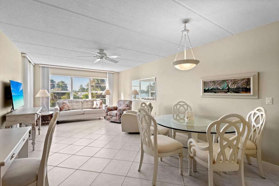 Beach Harbor Club F202 House in Longboat Key