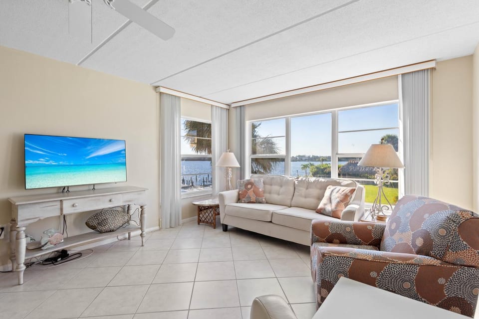 Beach Harbor Club F202 House in Longboat Key