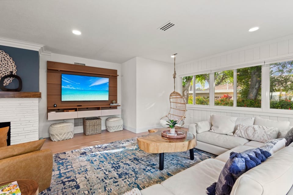Bliss to Bay Home House in Sarasota