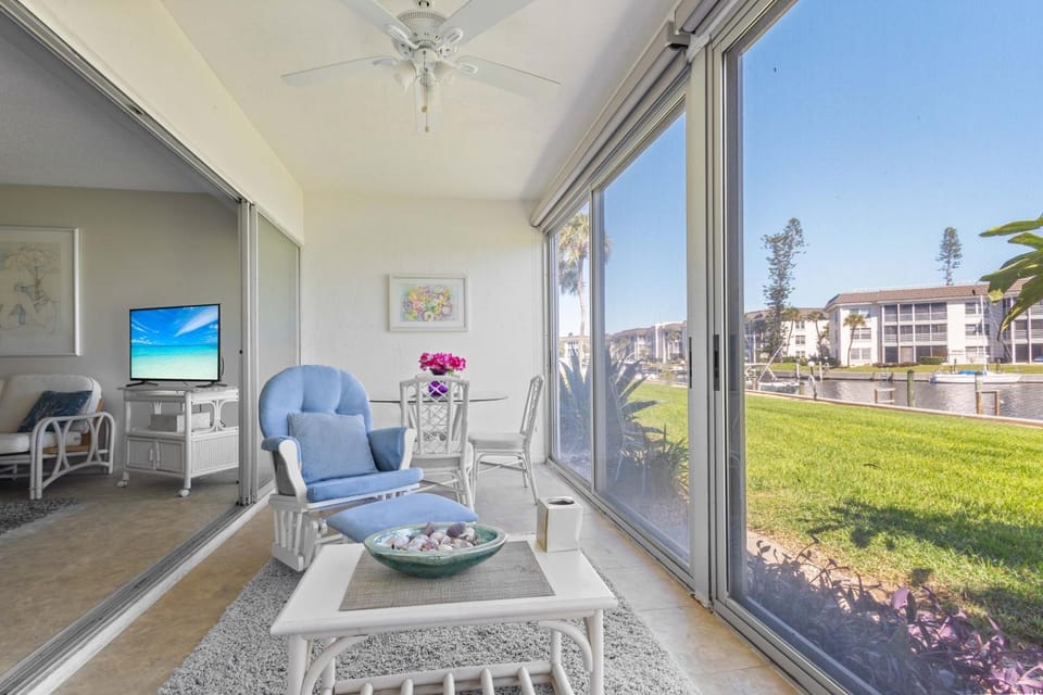 Longboat Harbor #107E House in Longboat Key