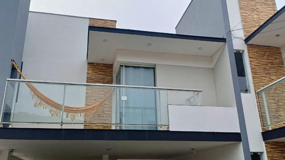 Olhar da Barra Hospedagem - Residencial Napoli - 100 metros da Praia Apartment in Florianopolis