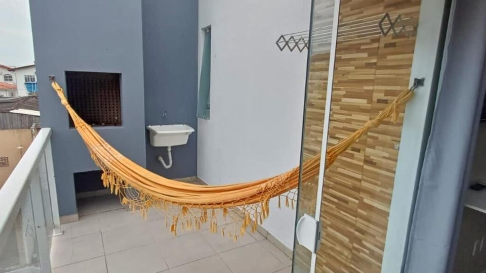 Olhar da Barra Hospedagem - Residencial Napoli - 100 metros da Praia Apartment in Florianopolis