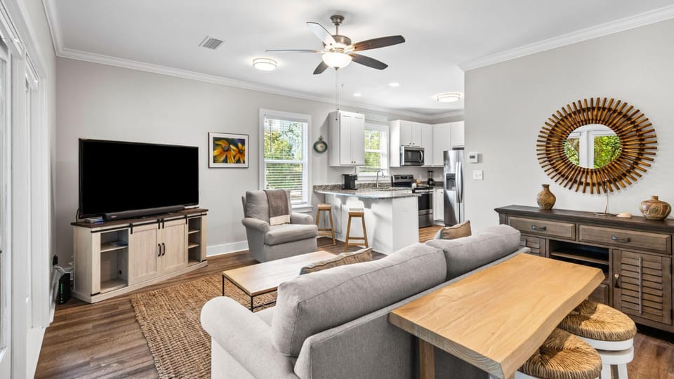 Hidden Lake Condominiums 314 - Blue Beach Bungalow House in South Walton County