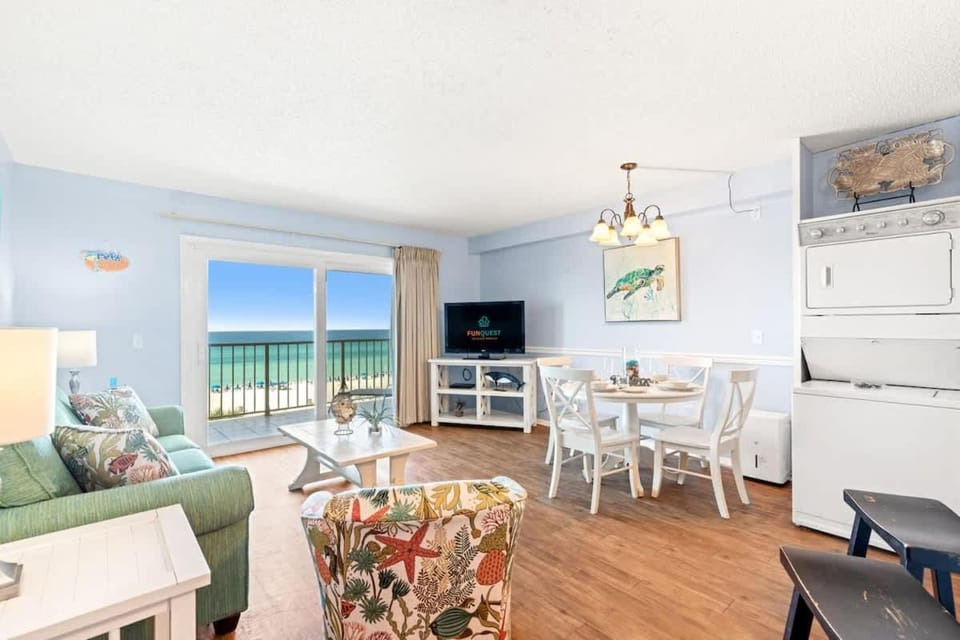 The Summit 524 Apartment in Upper Grand Lagoon