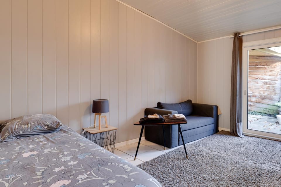 Living room, Bedroom
