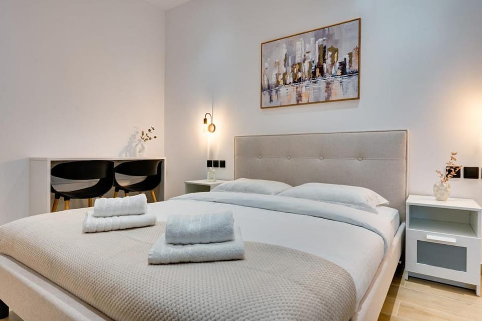 CityLife apartment 2'from metaxourgio station 2B Apartment in Athens