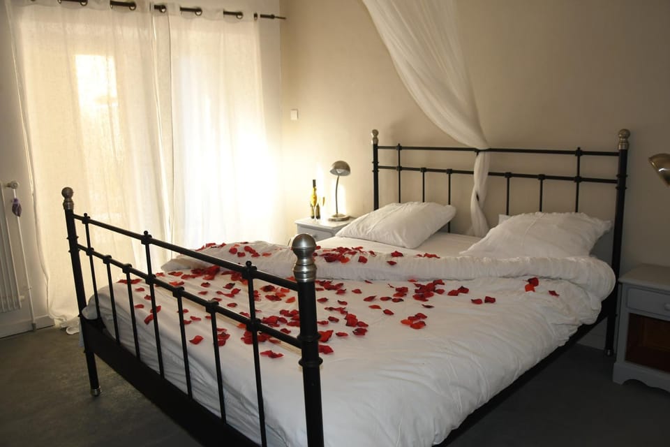 Living room, Bedroom