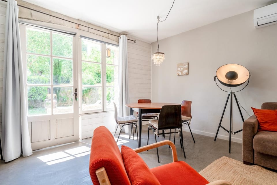 Renoir - Mas De Rey House in Uzes