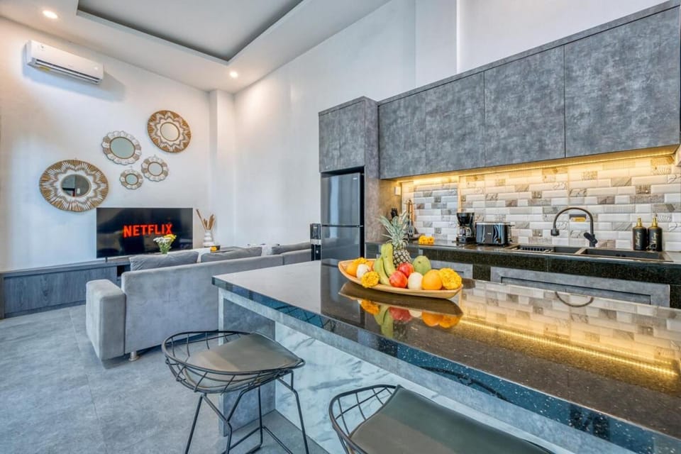 PROMO Minimalist 3 BR Villa Pvt Pool in Pererenan Villa in North Kuta