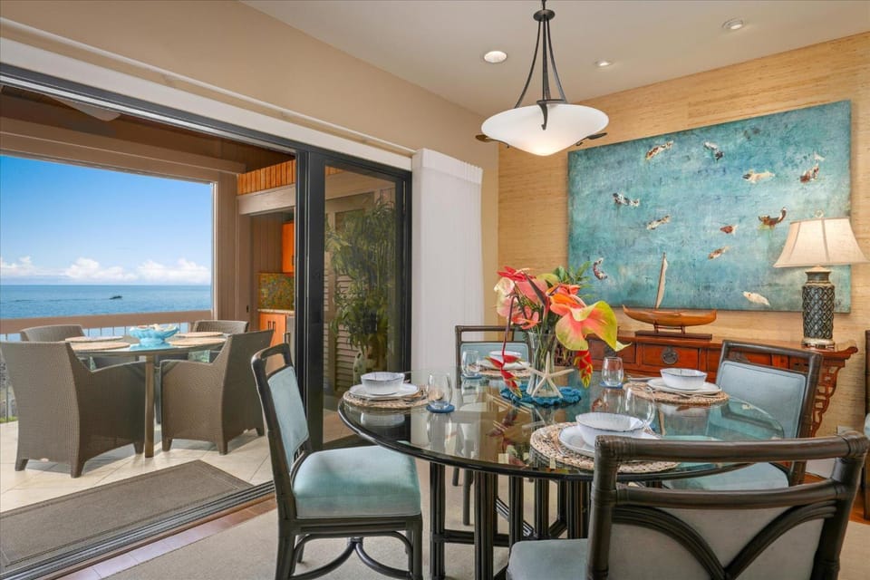 Hale Moana Kai: A stunning 2-bedroom ocean view condo in Kailua Kona. House in South Kona