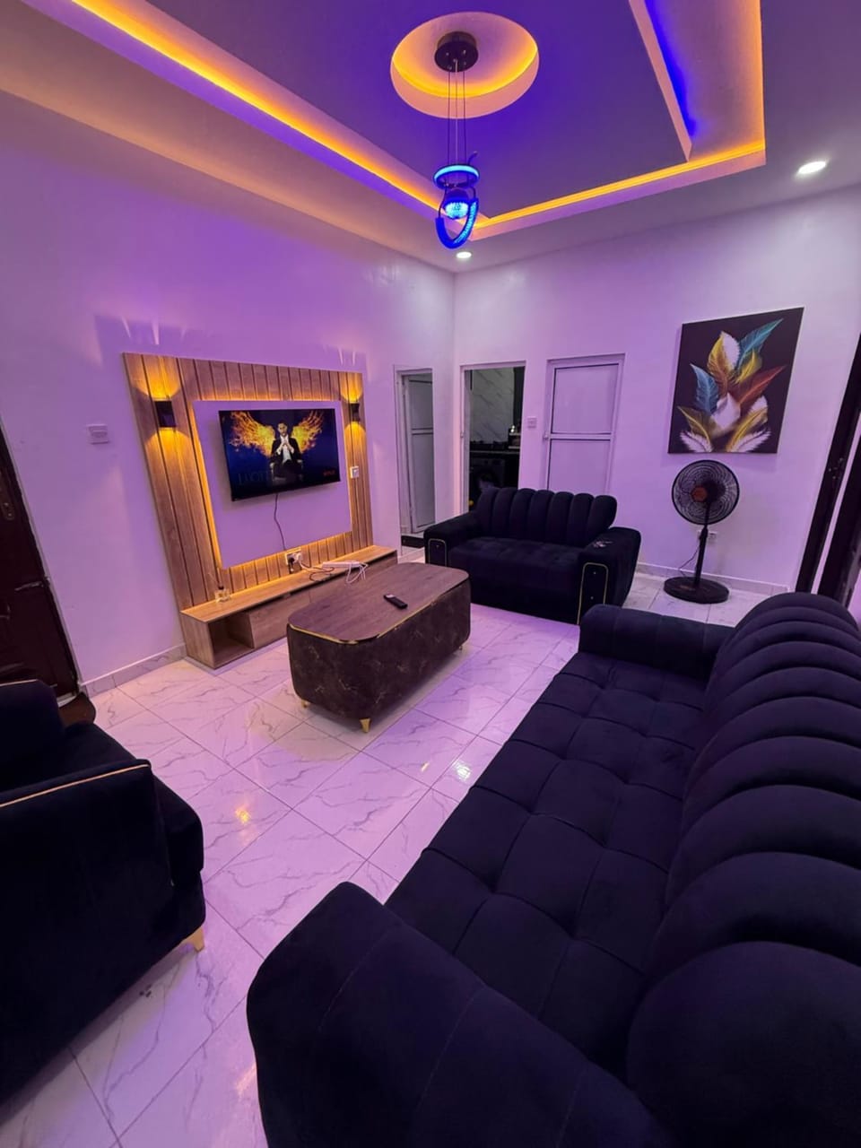 Cool 2Bedroom flat in ogudu, 15mins to the airport Apartment in Lagos