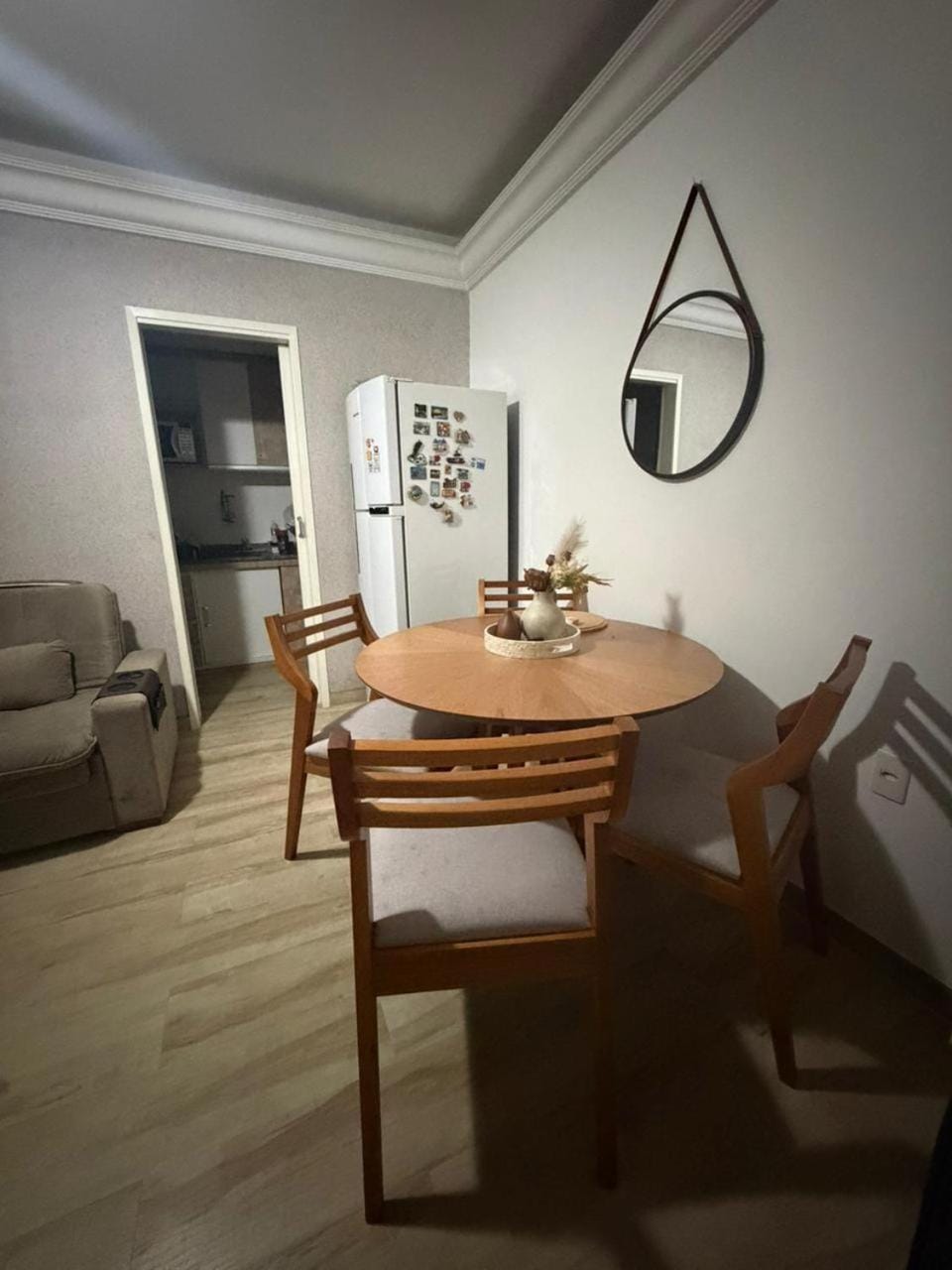 Seating area, Dining area