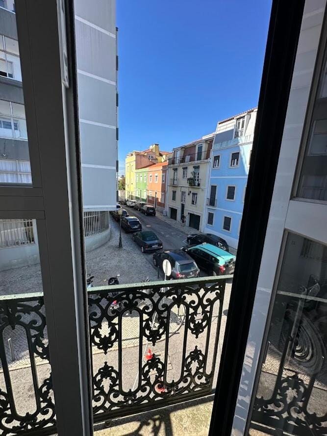 Neighbourhood, View (from property/room)