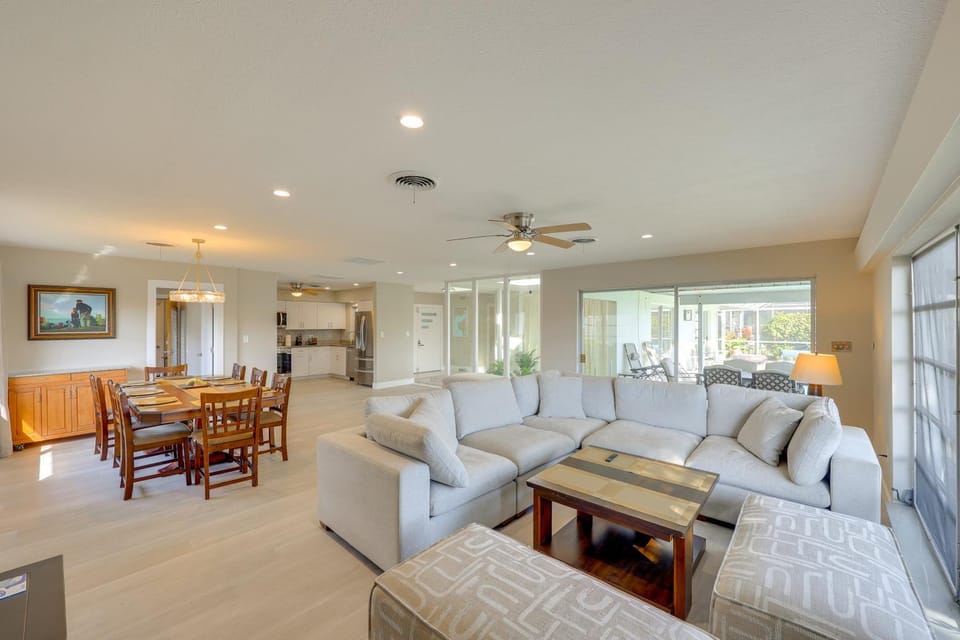 Waterfront Punta Gorda Paradise: Dock & Pool! House in Punta Gorda