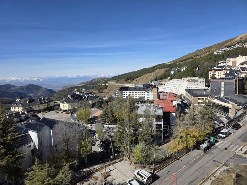 Natural landscape, Mountain view, Street view