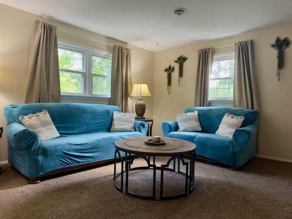 Avon Nature Retreat by Creek House in Lake Erie