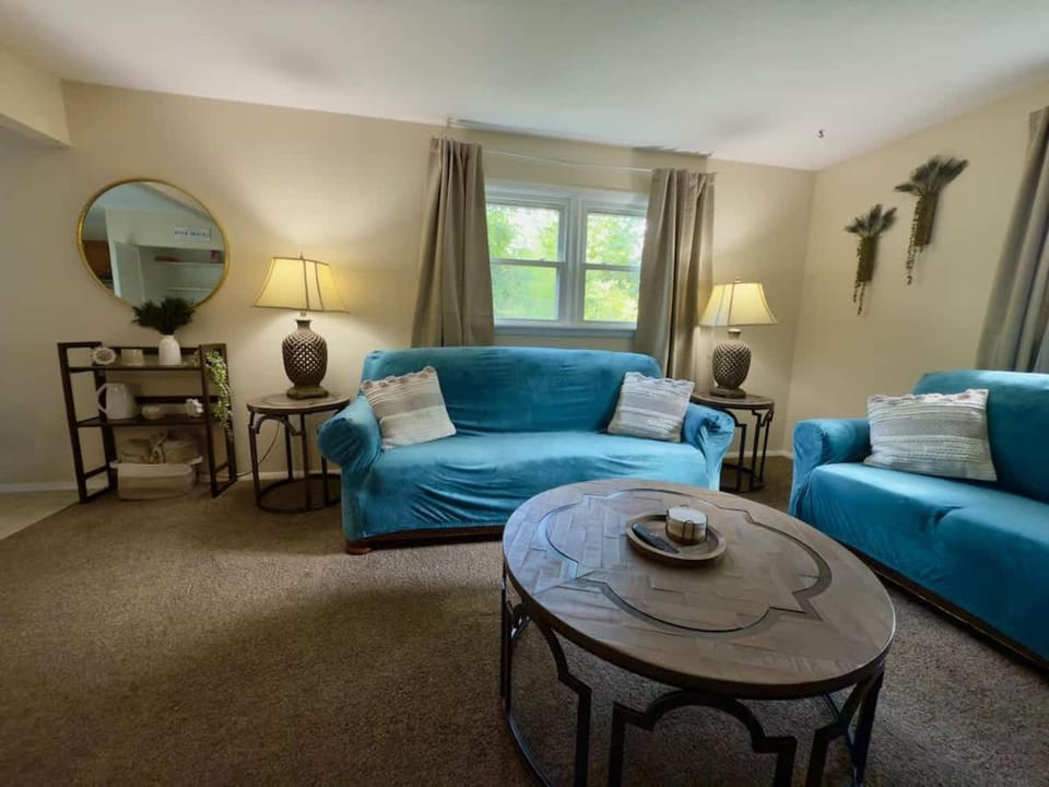 Avon Nature Retreat by Creek House in Lake Erie