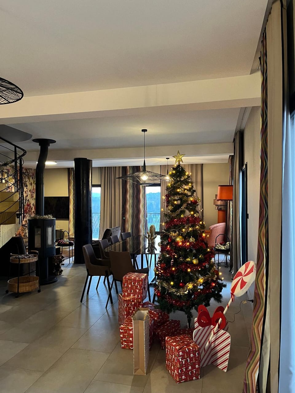 Property building, Living room
