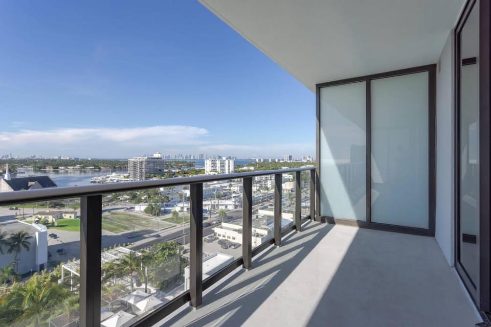72 Park Ocean view 1BR Apartment with Pool and Gym House in Miami Beach