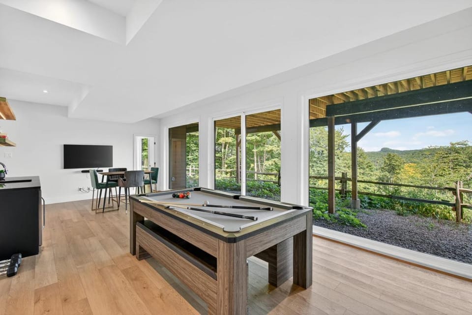 Chalet Grandview in Bel Air Chalet in Mont-Tremblant
