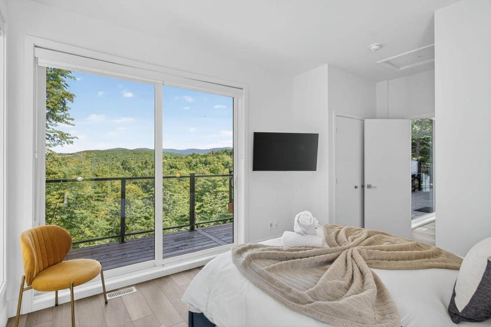 Chalet Grandview in Bel Air Chalet in Mont-Tremblant
