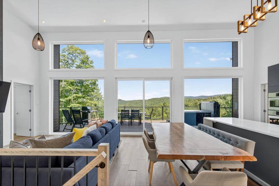 Chalet Grandview in Bel Air Chalet in Mont-Tremblant