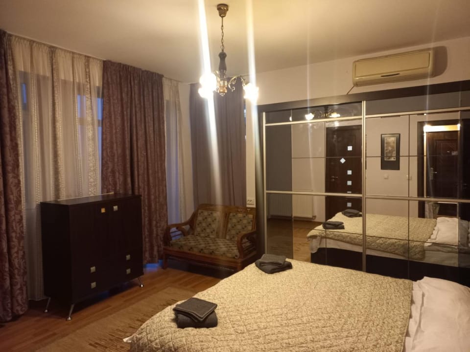 Șoimului 27 No Smoking Apart Apartment in Craiova